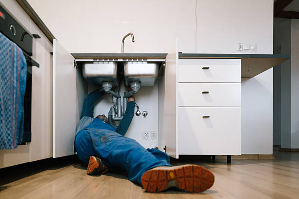 Professional Emergency Plumber technician working in Oakman, GA